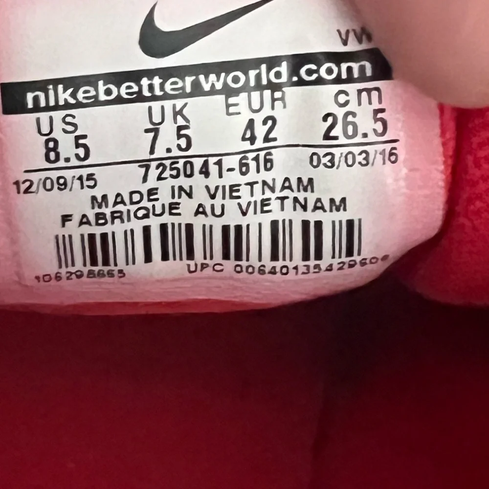 Nike SB Portmore Ultralight Men’s 8.5 skater red and white lace up sneakers